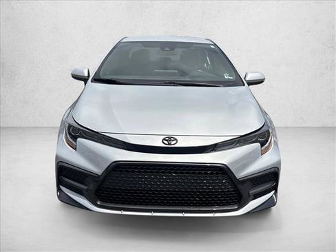 Used 2021 Toyota Corolla SE FWD image 2