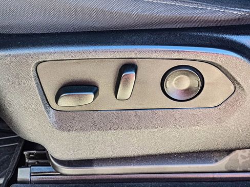 Used 2023 Chevrolet Silverado 1500 LT Trail Boss image 17