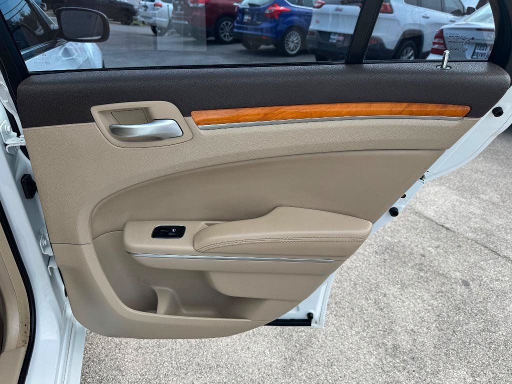 Used 2014 Chrysler 300 C AWD/4WD image 26