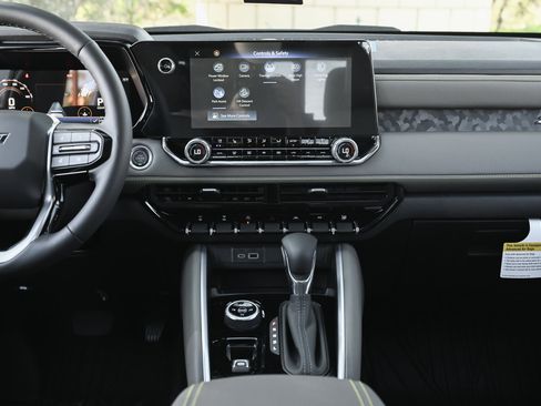 New 2026 Chevrolet Colorado ZR2 w/ ZR2 Bison Edition image 57