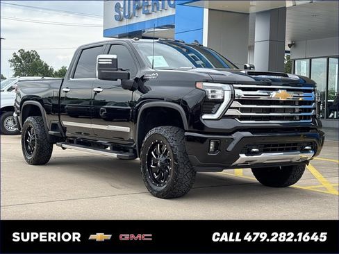 Used 2024 Chevrolet Silverado 2500 High Country AWD/4WD image 1