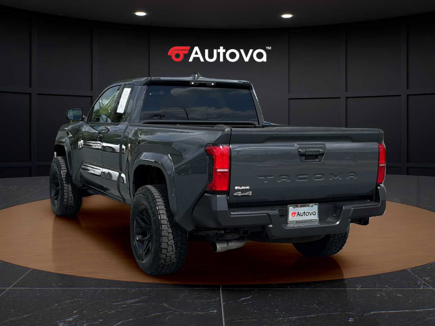 Used 2025 Toyota Tacoma SR AWD/4WD image 3