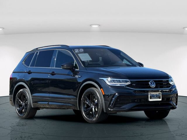 Used 2023 Volkswagen Tiguan SE R-Line FWD image 8
