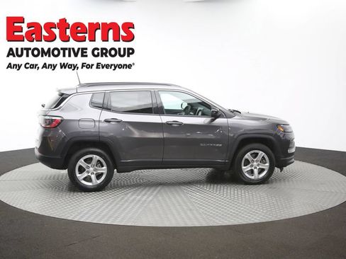 Used 2024 Jeep Compass Latitude AWD/4WD image 40