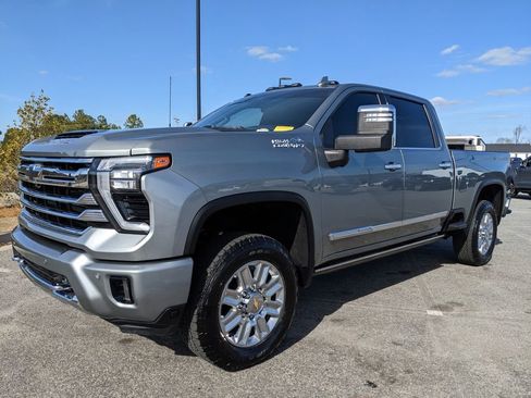 Used 2024 Chevrolet Silverado 2500 High Country w/ Technology Package image 72