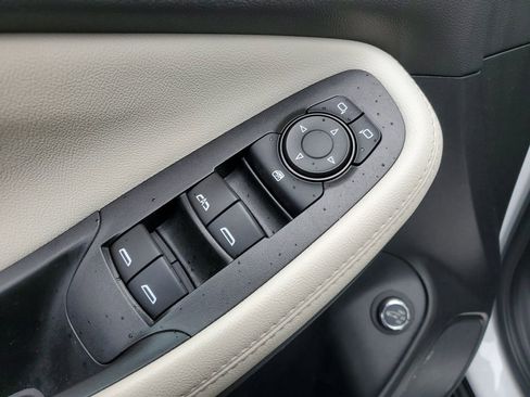 Used 2022 Buick Encore GX Essence w/ Advanced Technology Package image 25