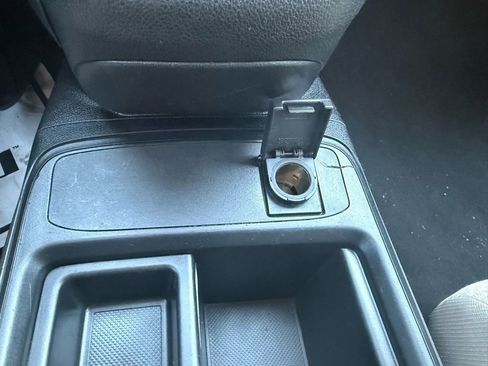 Used 2015 Honda CR-V LX image 24