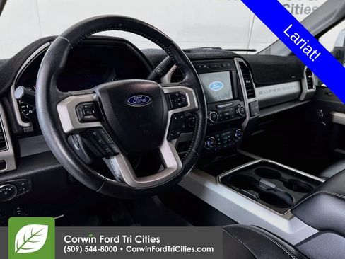Used 2020 Ford F350 Lariat w/ Lariat Ultimate Package AWD/4WD image 3