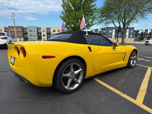 Used 2013 Chevrolet Corvette Convertible RWD image 9