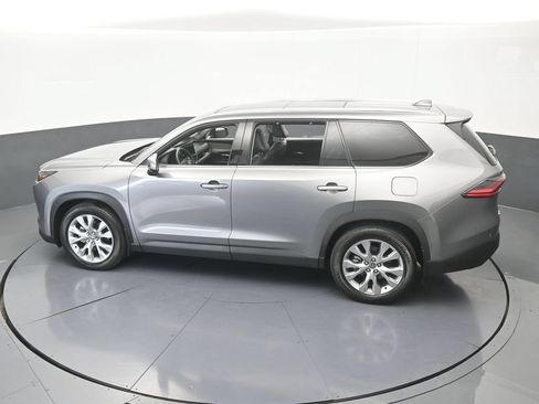 Used 2025 Toyota Grand Highlander AWD image 51