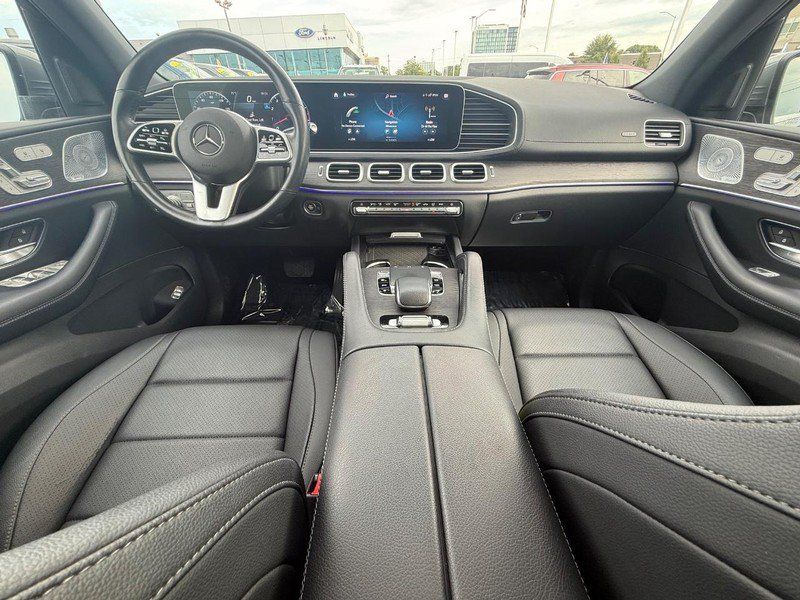 Used 2020 Mercedes-Benz GLS 450 4MATIC image 18
