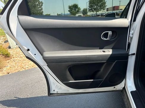 Used 2024 Hyundai Ioniq 5 SE AWD/4WD image 43
