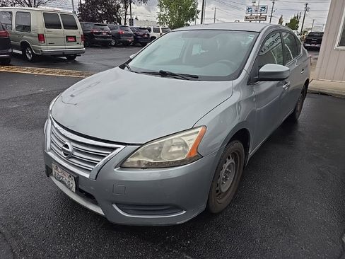 Used 2014 Nissan Sentra S FWD image 2