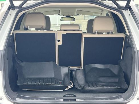 Used 2016 Land Rover Discovery Sport HSE image 29