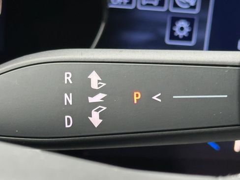 New 2026 Chevrolet Equinox EV LT FWD image 17