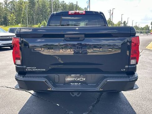 Used 2024 Chevrolet Colorado LT RWD image 7