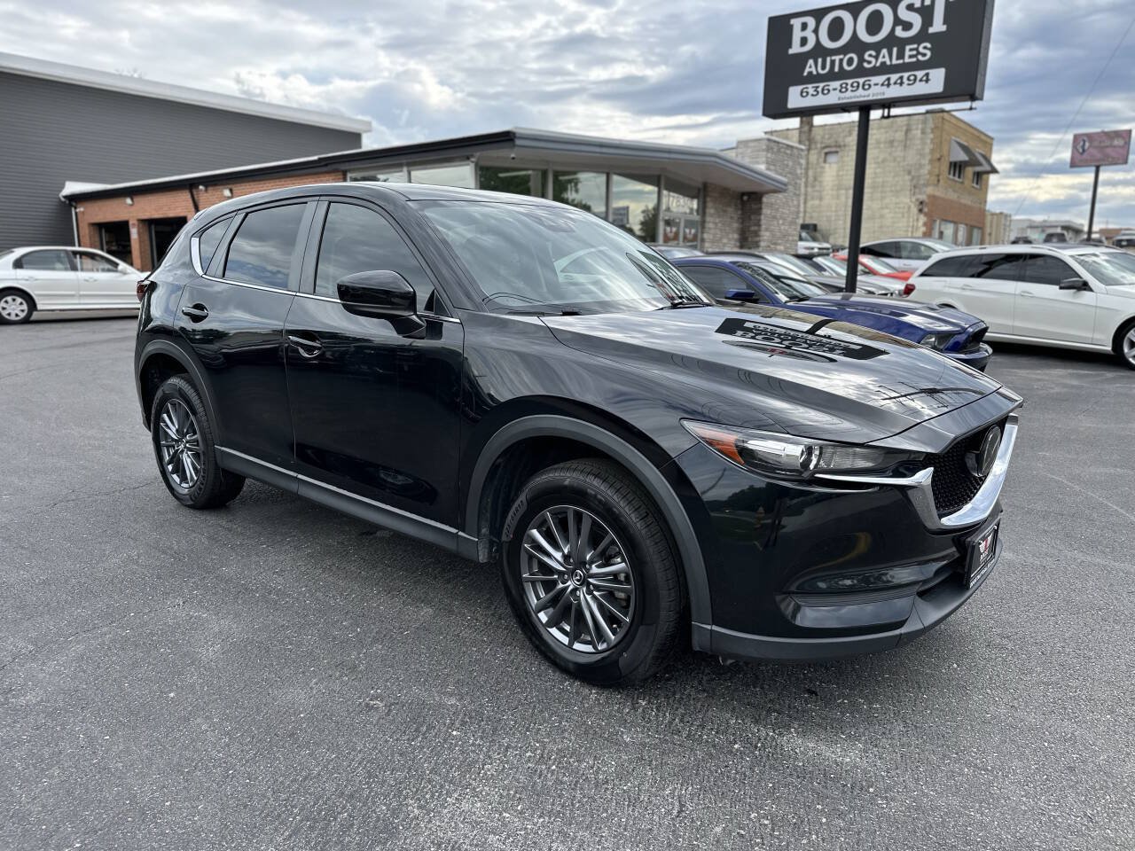 Used 2020 MAZDA CX-5 Touring FWD image 1