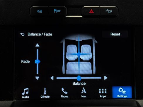 Used 2018 Ford F250 Lariat w/ FX4 Off-Road Package image 19