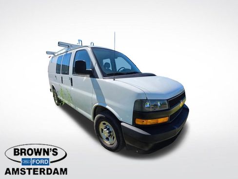 Used 2021 Chevrolet Express 2500 w/ Driver Convenience Package RWD image 7