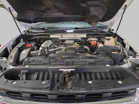 Used 2020 Chevrolet Silverado 2500 LT w/ Z71 Off-Road Package image 30