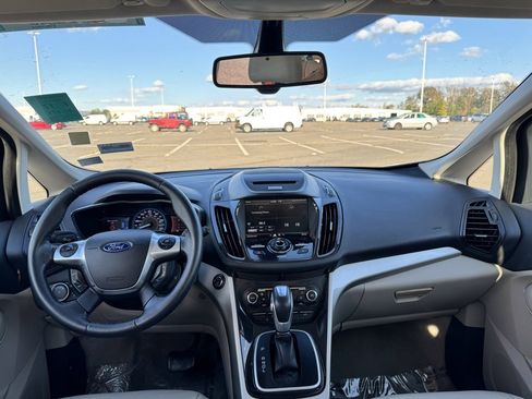 Used 2015 Ford C-MAX SEL w/ Equipment Group 302A image 19