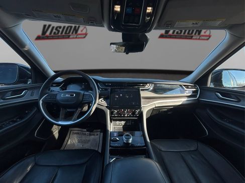 Used 2022 Jeep Grand Cherokee Limited 4xe w/ Luxury Tech Group II image 28