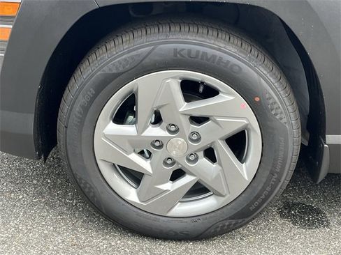 New 2026 Hyundai Kona SE image 23