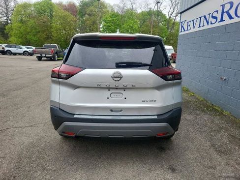 Used 2022 Nissan Rogue SV AWD/4WD image 7
