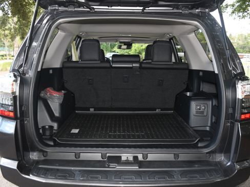 Used 2023 Toyota 4Runner SR5 Premium image 18