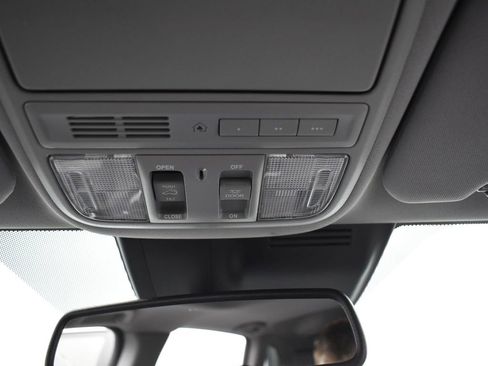 Used 2022 Honda CR-V Touring image 33