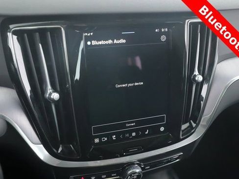Used 2025 Volvo S60 B5 Core image 4