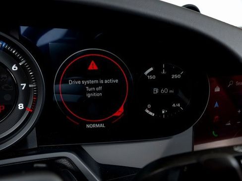 Used 2024 Porsche 911 Targa 4 GTS image 34