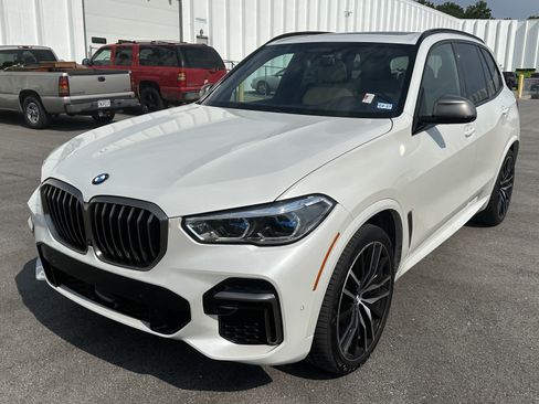 Used 2022 BMW X5 M50i w/ Executive Package AWD/4WD image 3
