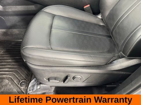 Used 2025 Kia Sorento SX image 11