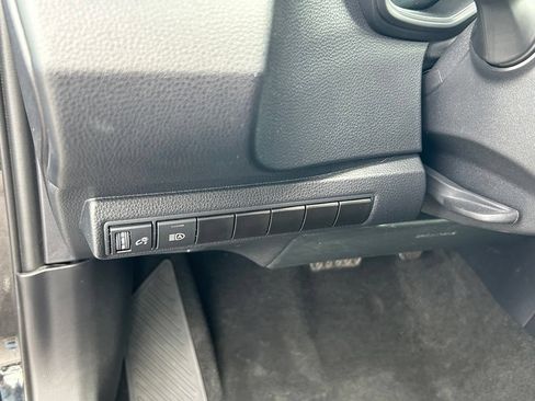 Used 2025 Toyota Corolla SE w/ SE Premium Package FWD image 23