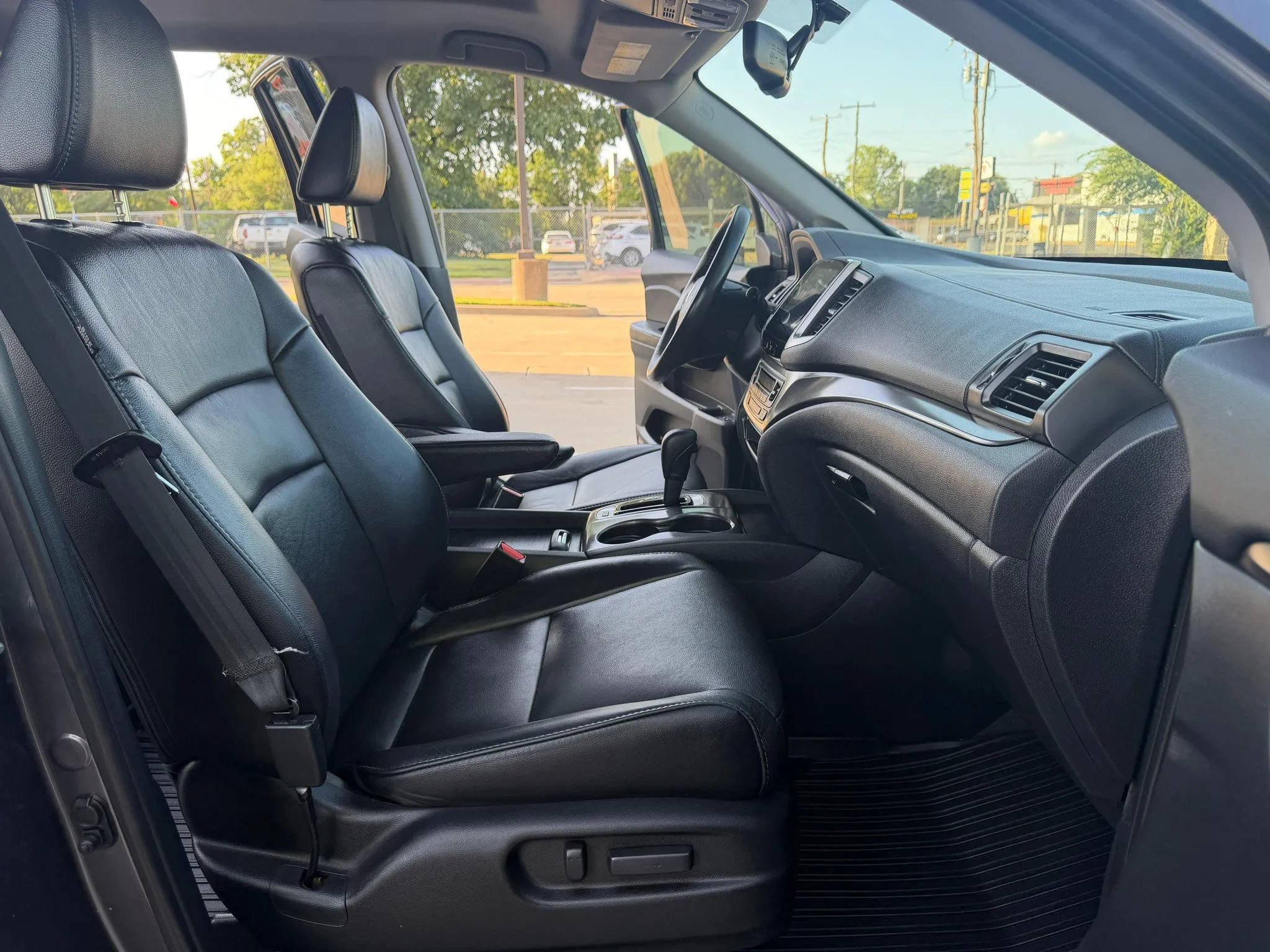 Used 2017 Honda Pilot EX-L image 10