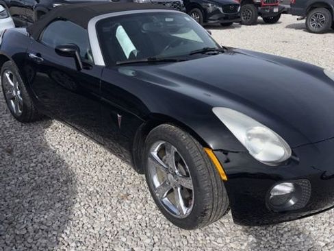 Used 2008 Pontiac Solstice GXP w/ Premium Package image 3