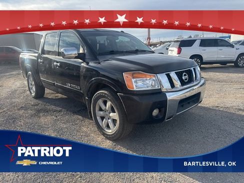 Used 2009 Nissan Titan LE image 1