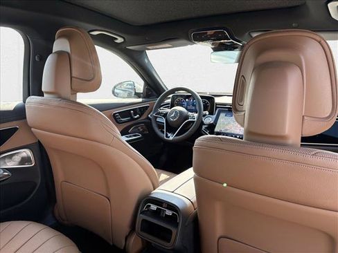 New 2026 Mercedes-Benz E 350 4MATIC Sedan image 20