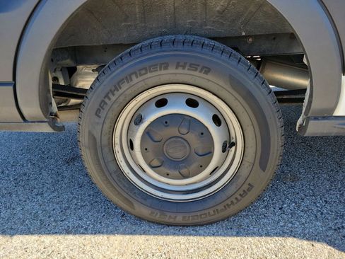 Used 2018 Ford Transit 250 130 Low Roof image 5