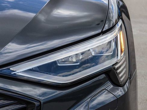 Used 2023 Audi e-tron Premium w/ Convenience Plus Package AWD/4WD image 6