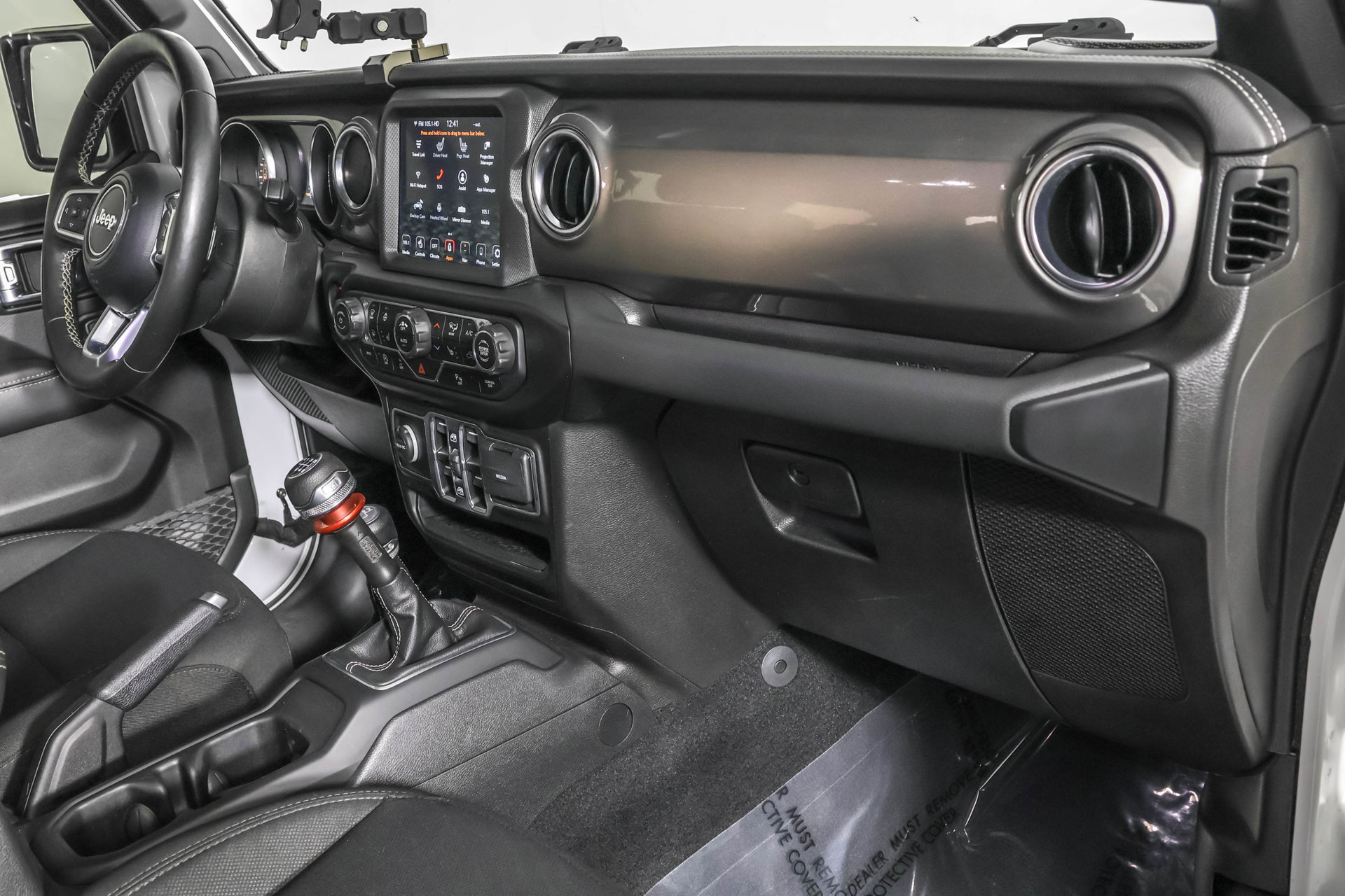 Used 2022 Jeep Wrangler Unlimited Sahara w/ Safety Group AWD/4WD image 44