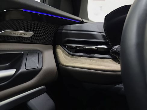 Used 2025 Audi Q5 Premium Plus w/ Premium Plus image 29