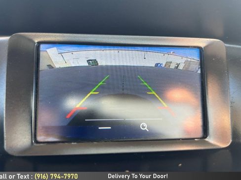 Used 2018 Ford Focus SE FWD image 21