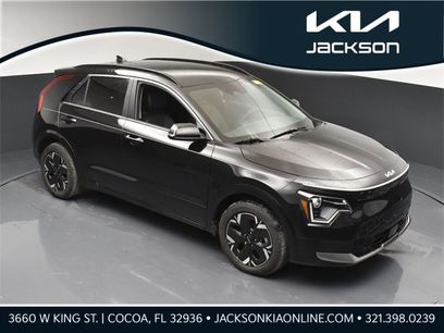 Certified 2025 Kia Niro Wind