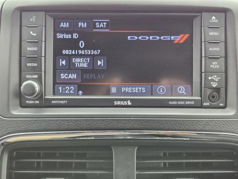 Used 2020 Dodge Grand Caravan SE FWD image 25