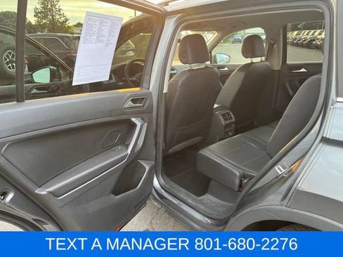 Used 2020 Volkswagen Tiguan SE FWD image 25