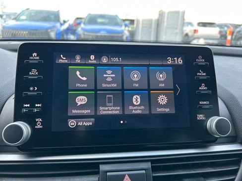 Used 2018 Honda Accord Sport image 12