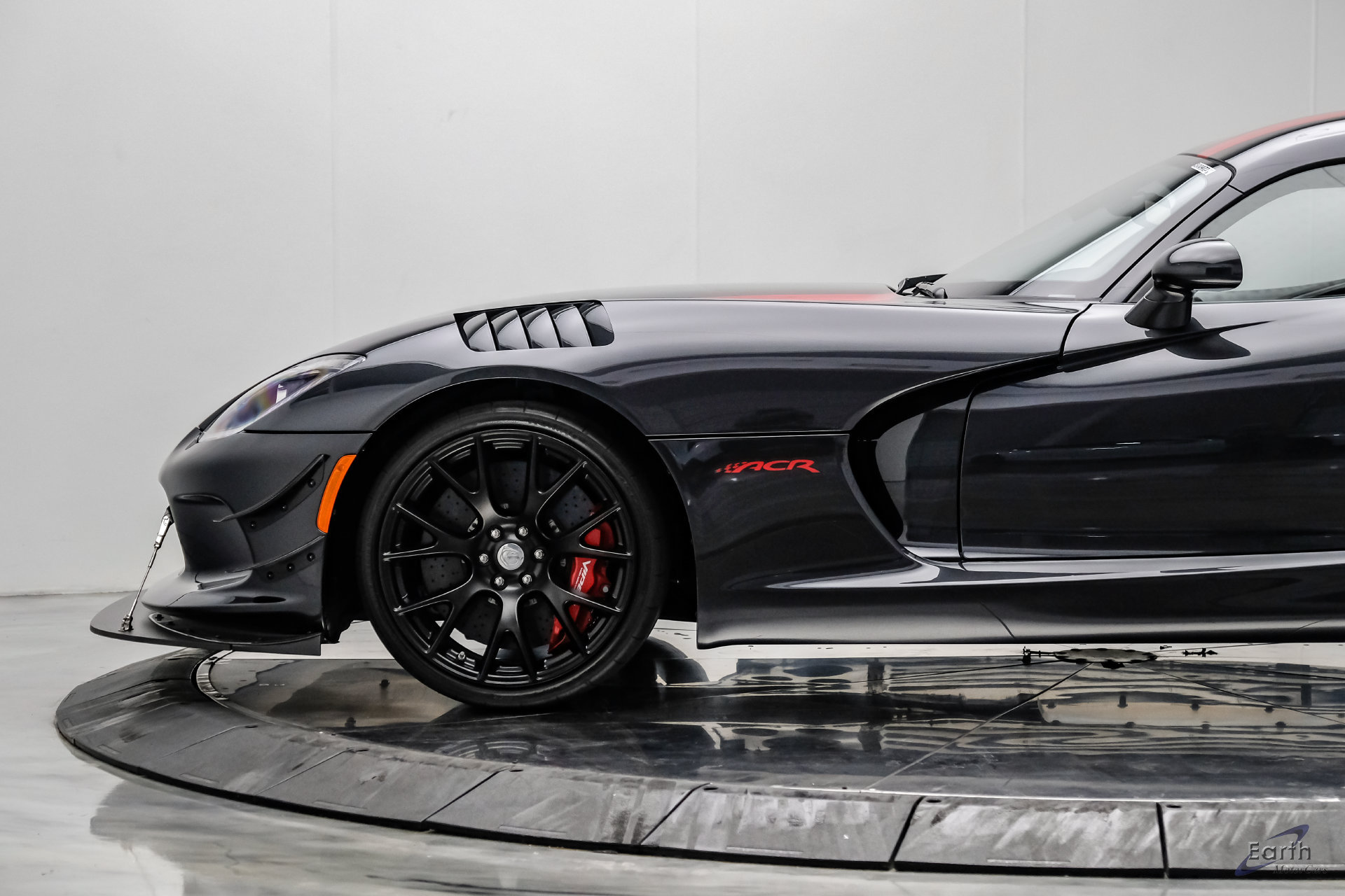 Used 2017 Dodge Viper ACR w/ Extreme Aero Package RWD image 10