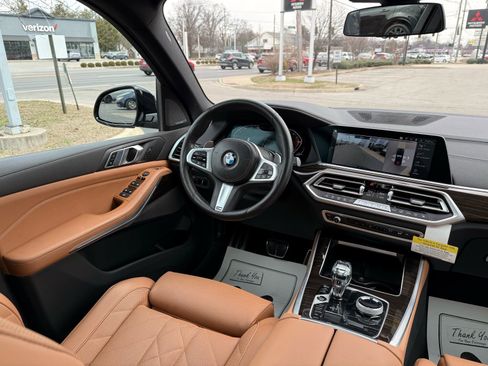 Used 2023 BMW X5 xDrive40i w/ Executive Package image 36
